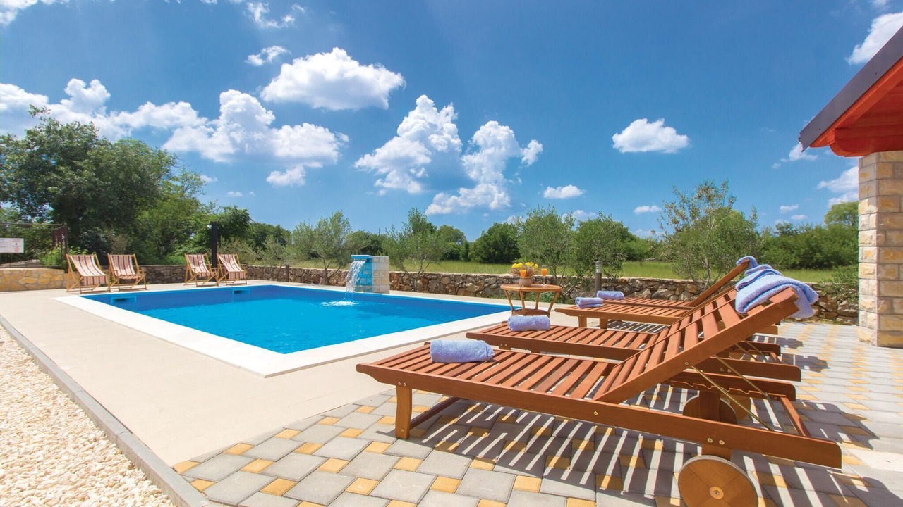 Photo of Outdoor in Bristane