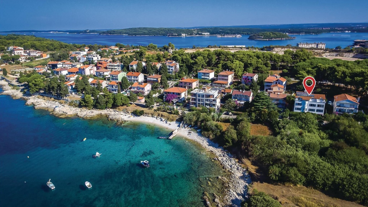 Photo of Others in Pula