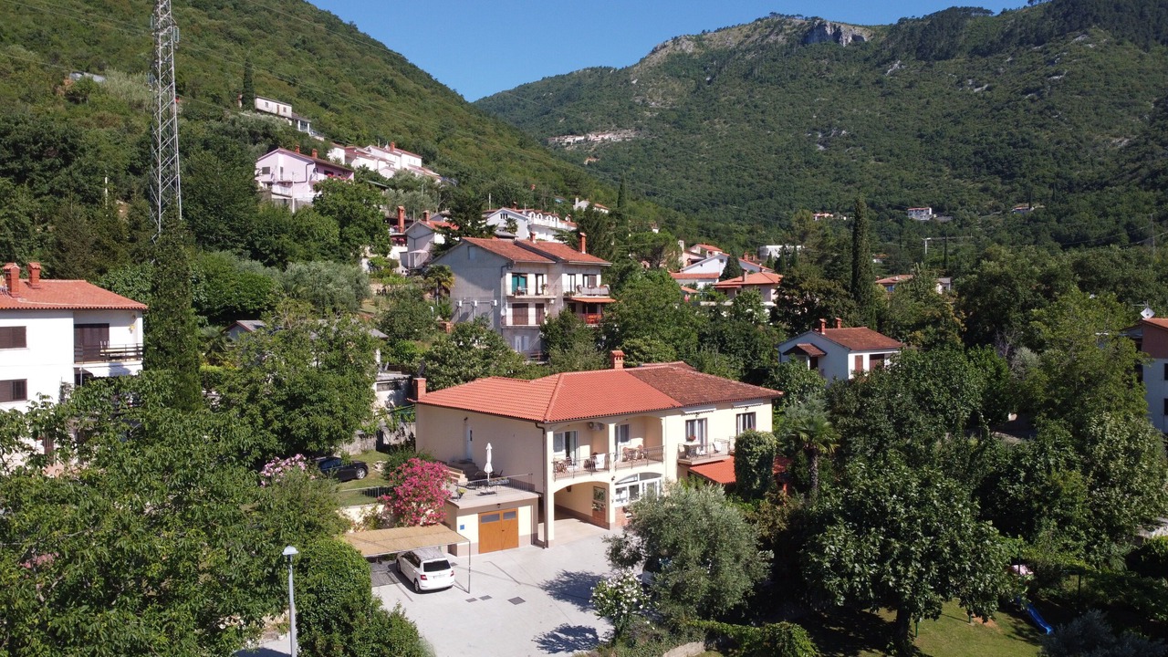 Photo of Outdoor in Obrs