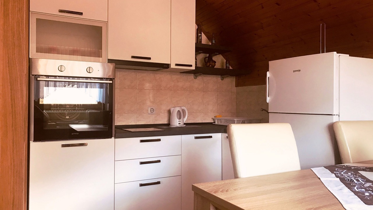 Photo of Kitchen in Catrnja