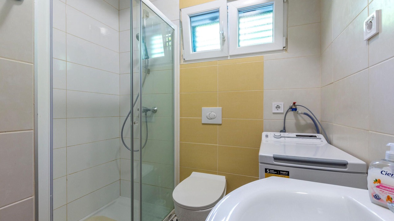 Photo of Bathroom in Sucuraj