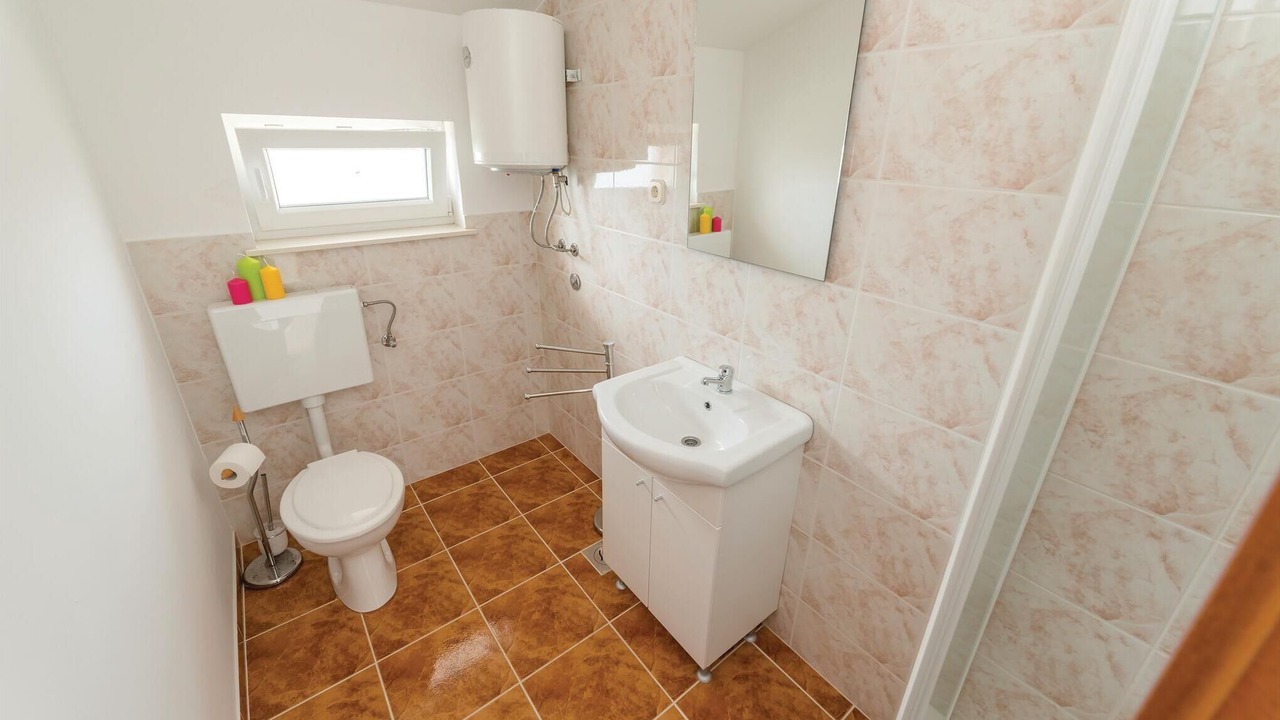 Photo of Bathroom in Kolan