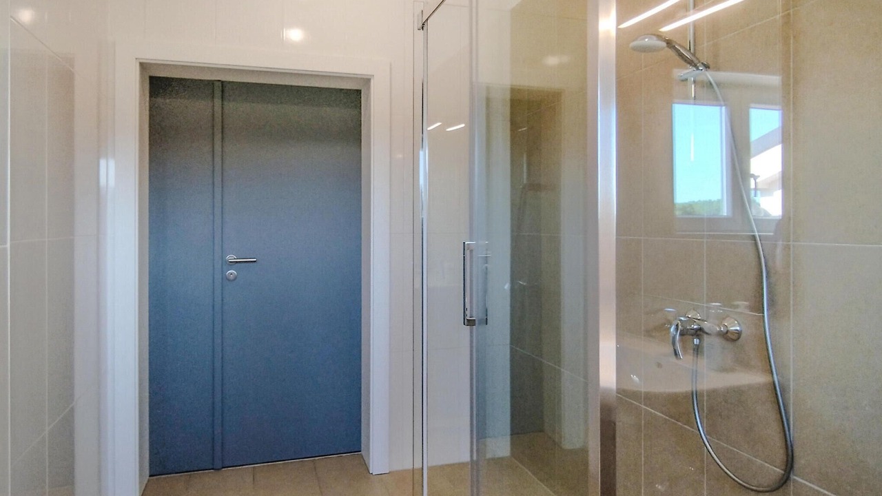 Photo of Bathroom in Fuskulin
