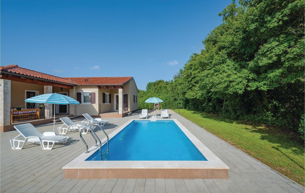 Photo of Outdoor in Topid