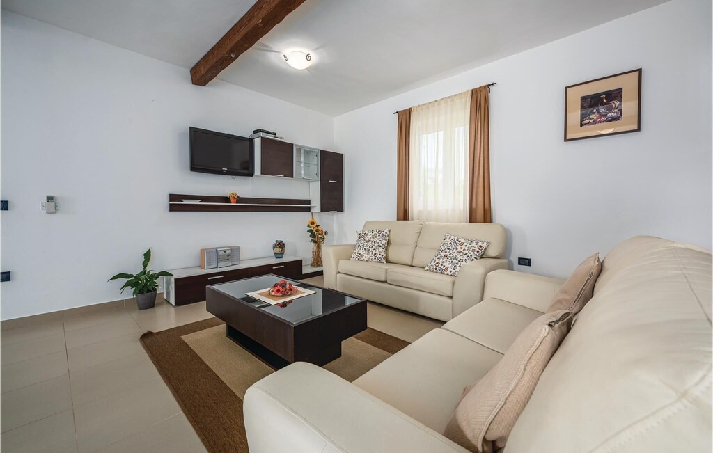 Photo of Livingroom in Topid