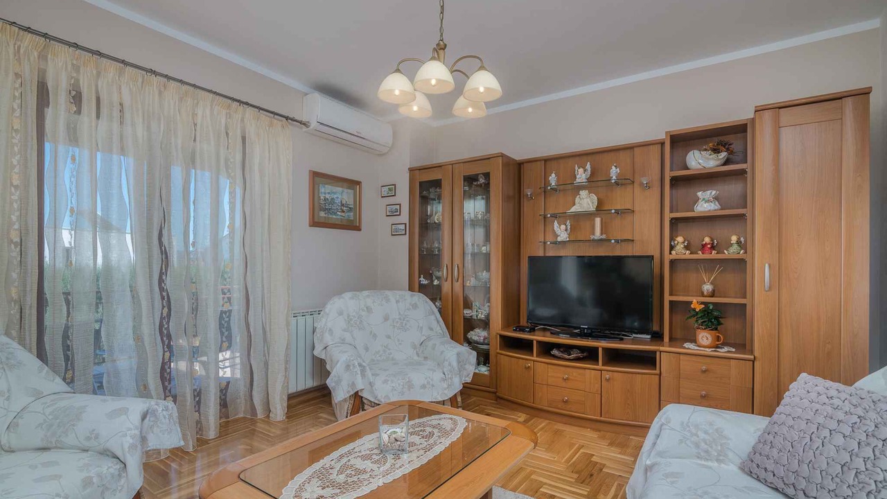 Photo of Livingroom in Porat