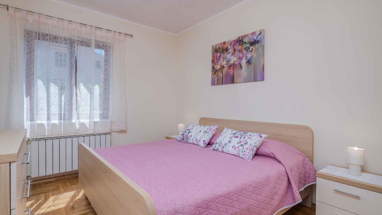 Photo of Bedroom in Porat