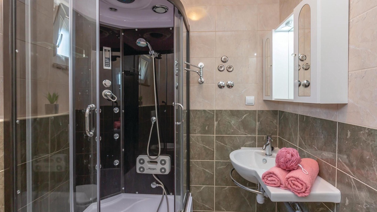 Photo of Bathroom in Bratus