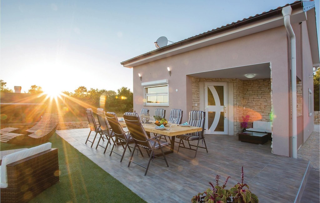 Photo of Patio Balcony in Galizana