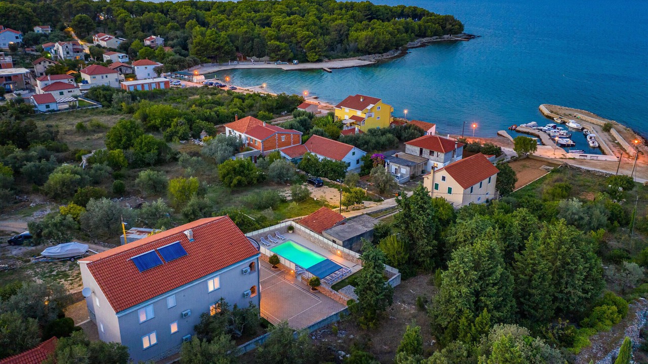 Photo of Others in Zdrelac