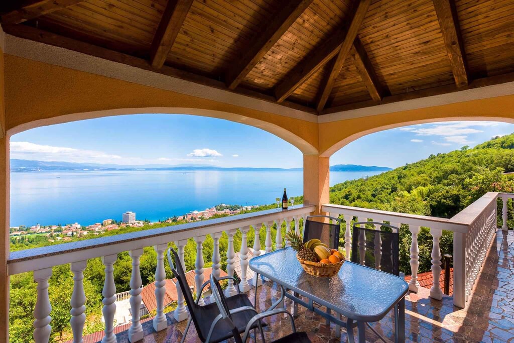 Photo of Patio Balcony in Bregi
