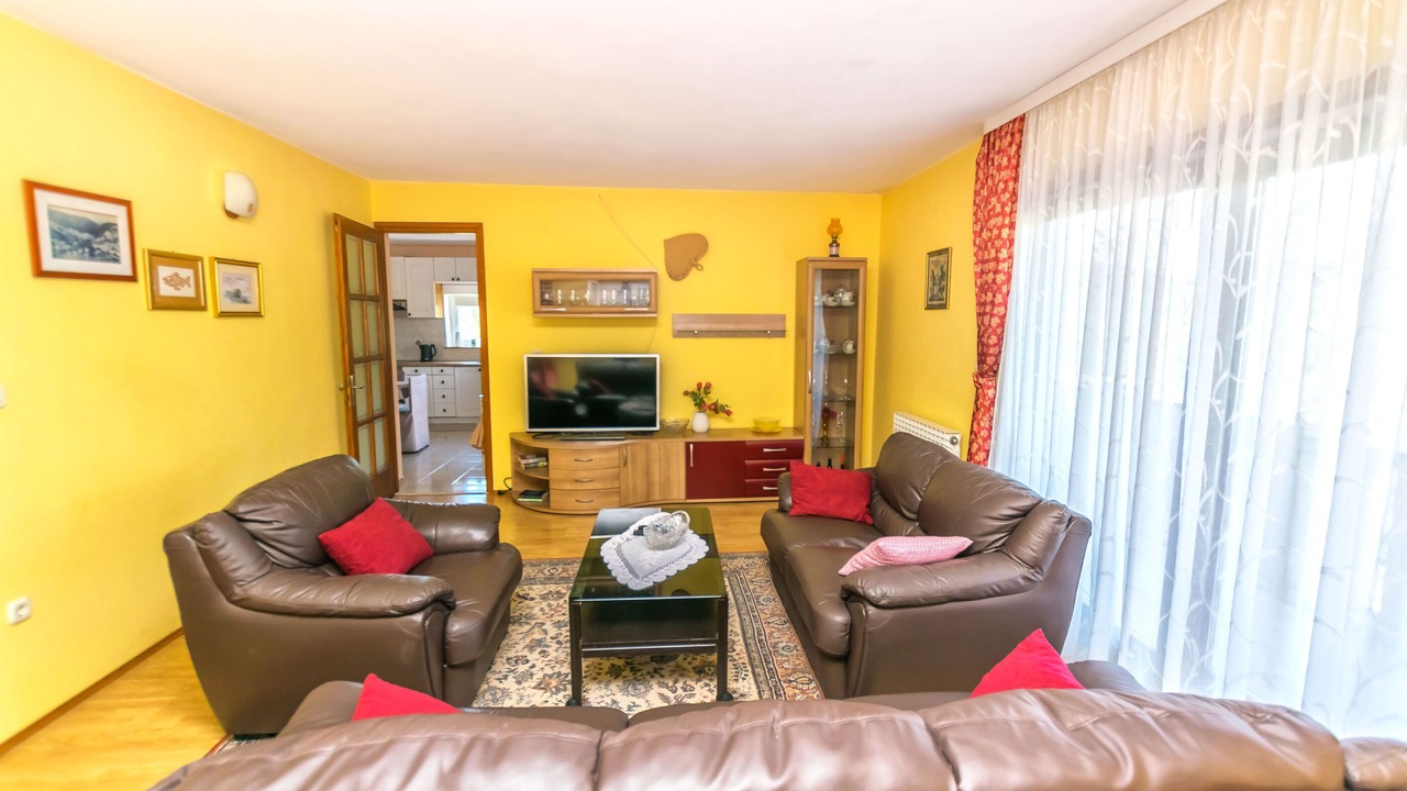 Photo of Livingroom in Kneza