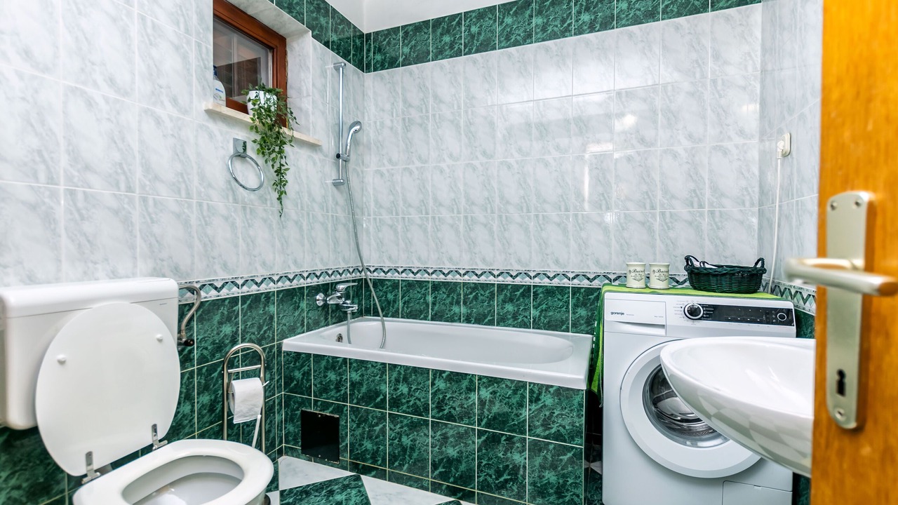 Photo of Bathroom in Kneza
