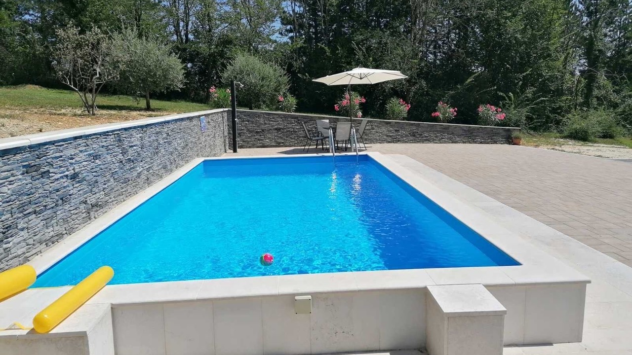 Photo of Outdoor in Lindar