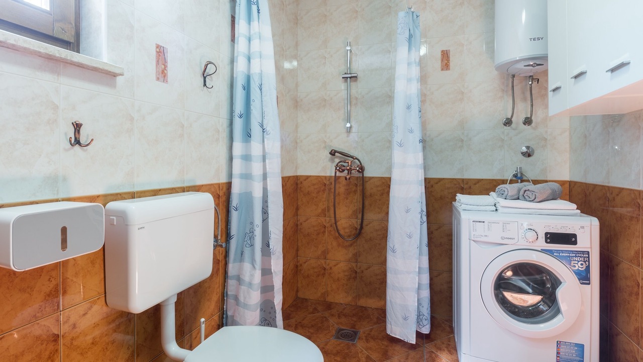 Photo of Bathroom in Lindar