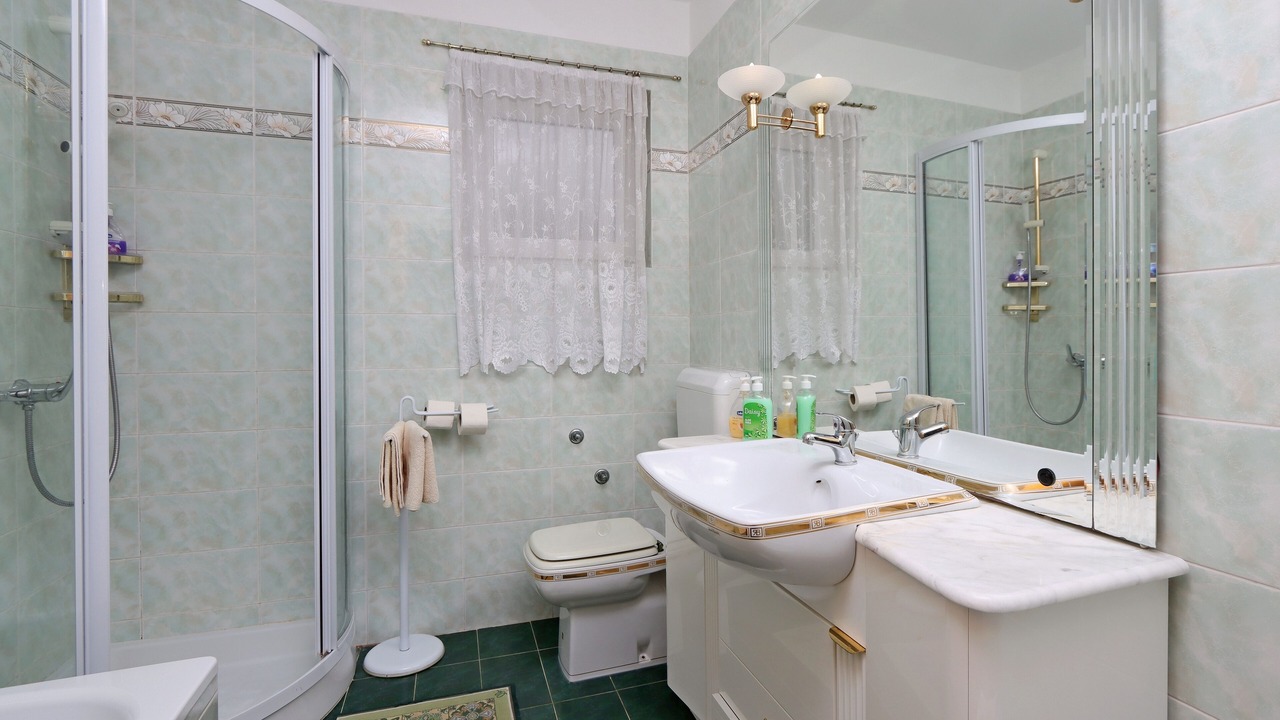 Photo of Bathroom in Smrika