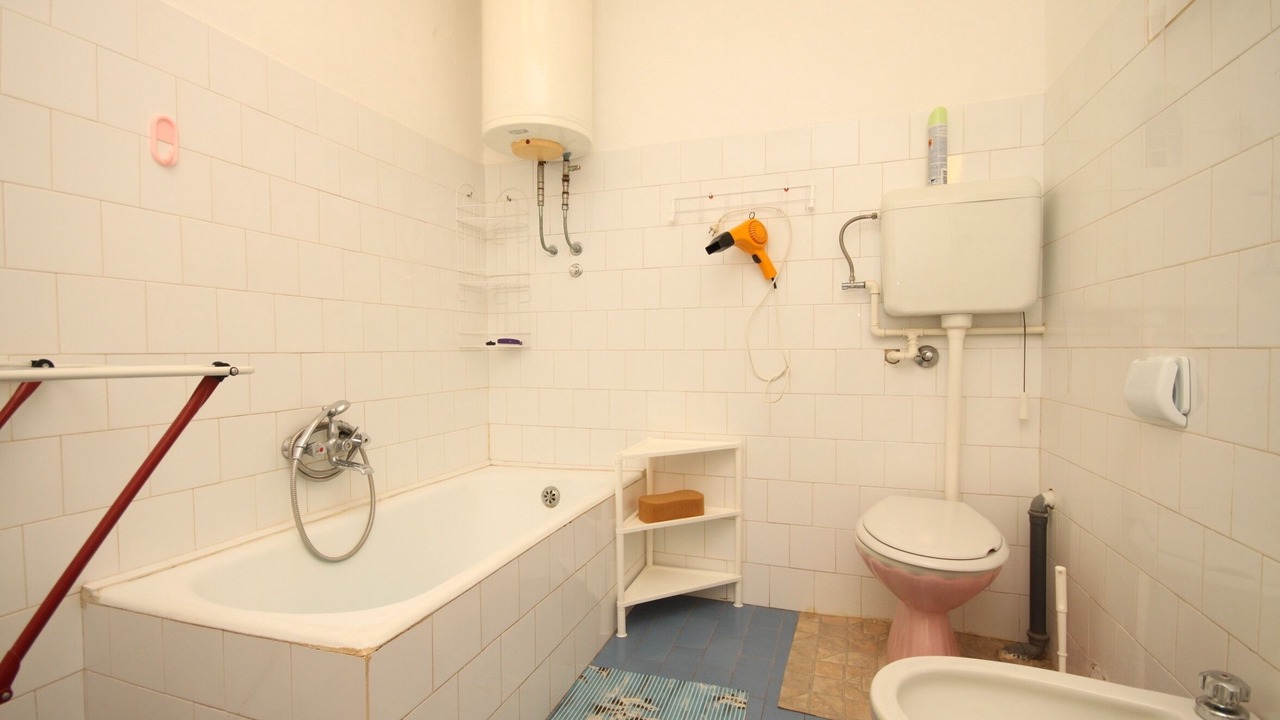 Photo of Bathroom in Lukoran