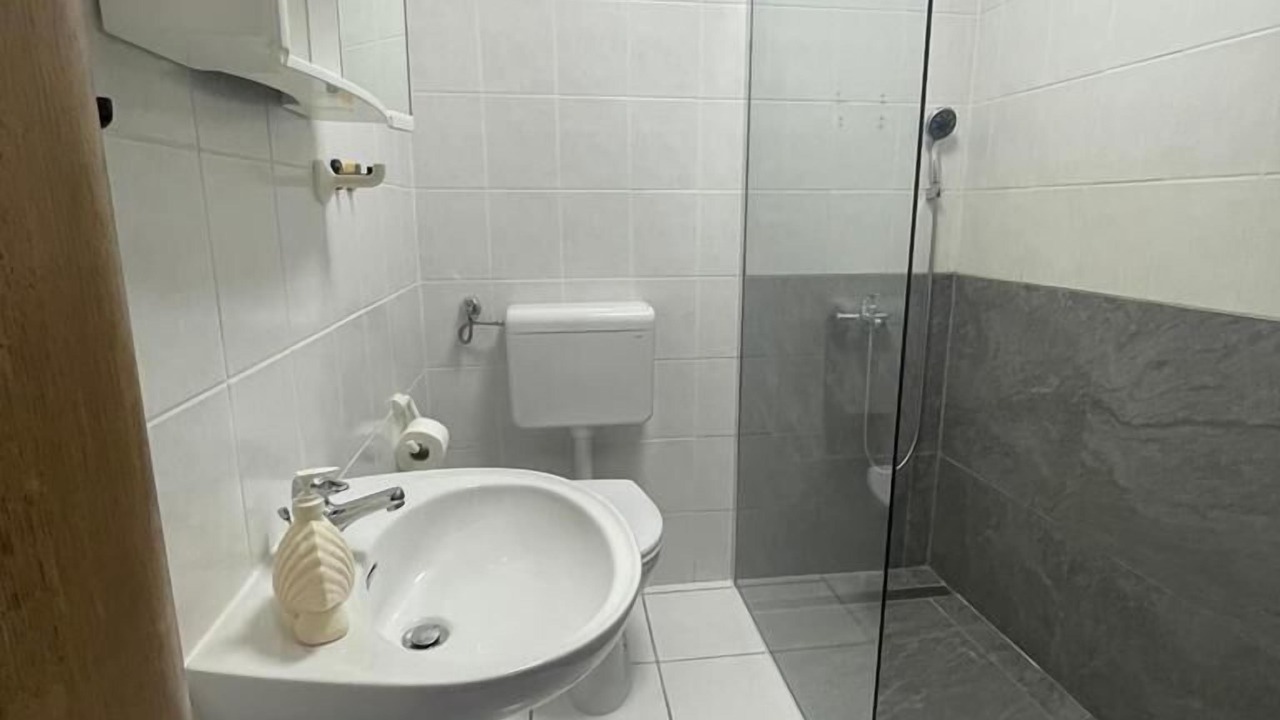 Photo of Bathroom in Slatine