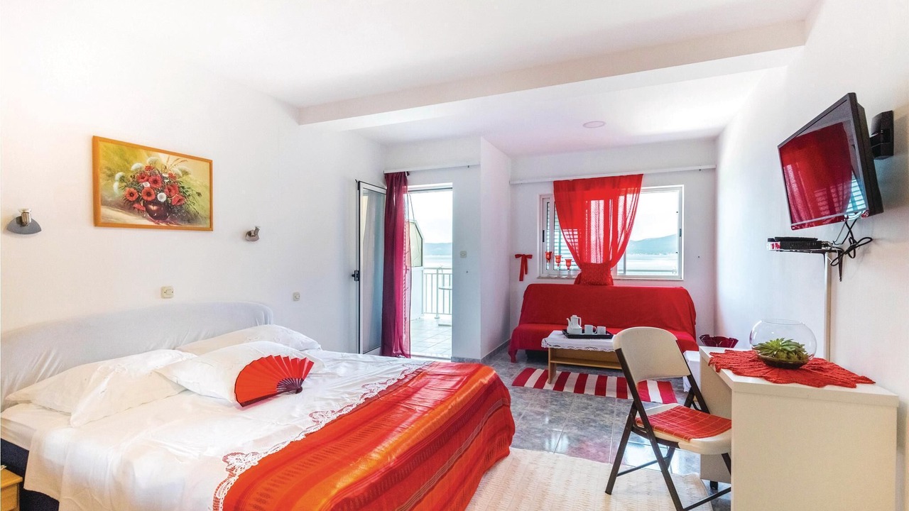 Photo of Bedroom in Duba