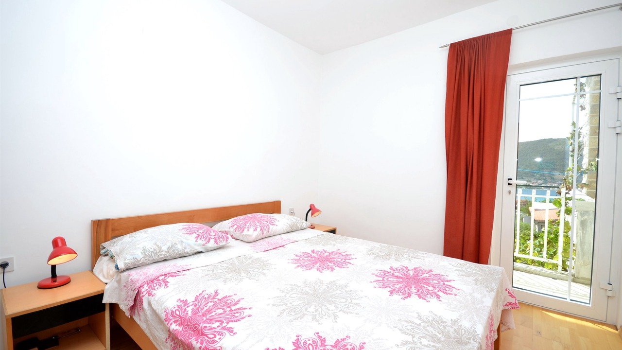 Photo of Bedroom in Grebastica