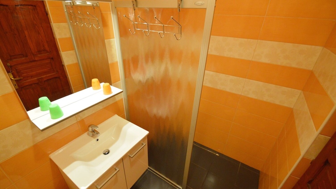 Photo of Bathroom in Cove Murtar