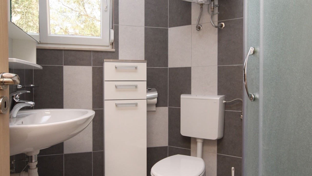 Photo of Bathroom in Cove Basina (Jelsa)
