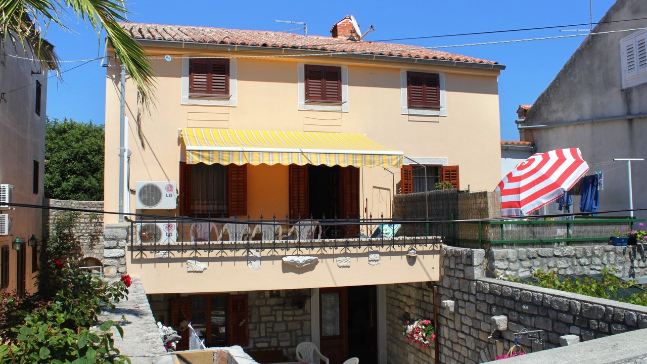 Photo of Outdoor in Osor