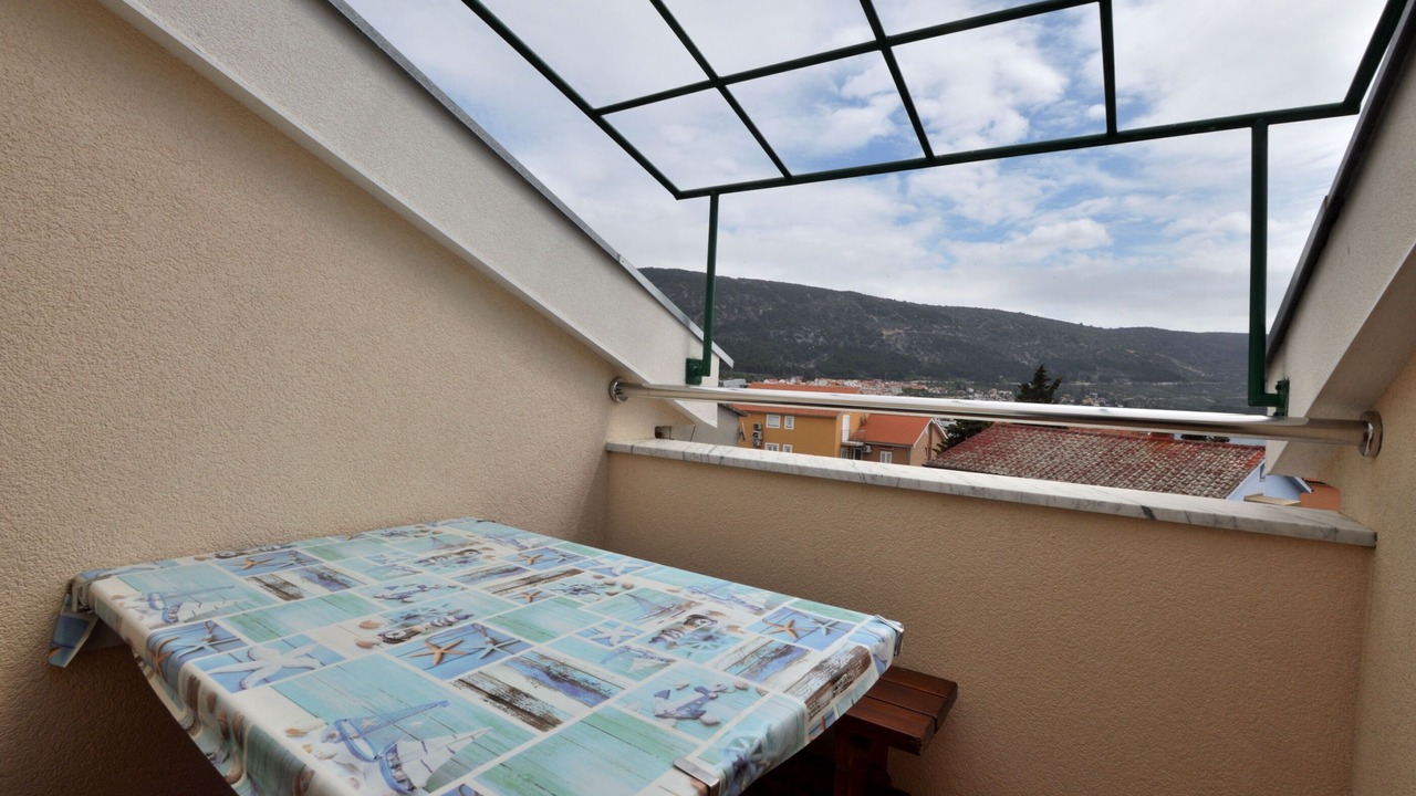 Photo of Outdoor in Cres