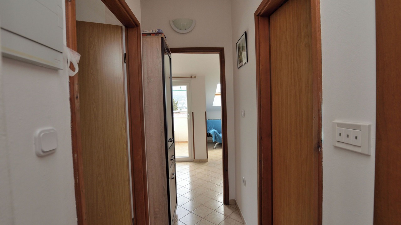 Photo of Others in Cres