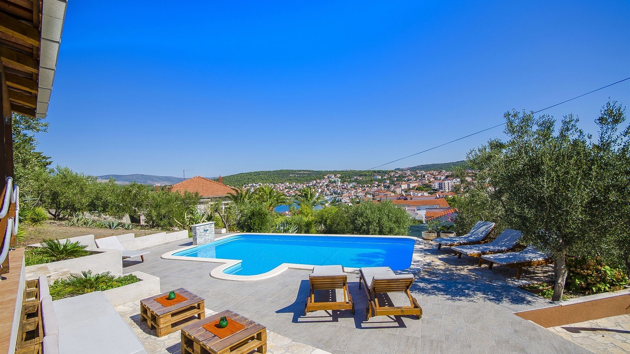 Photo of Outdoor in Okrug Gornji