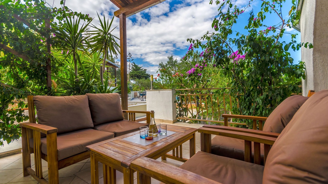 Photo of Patio Balcony in Okrug Gornji
