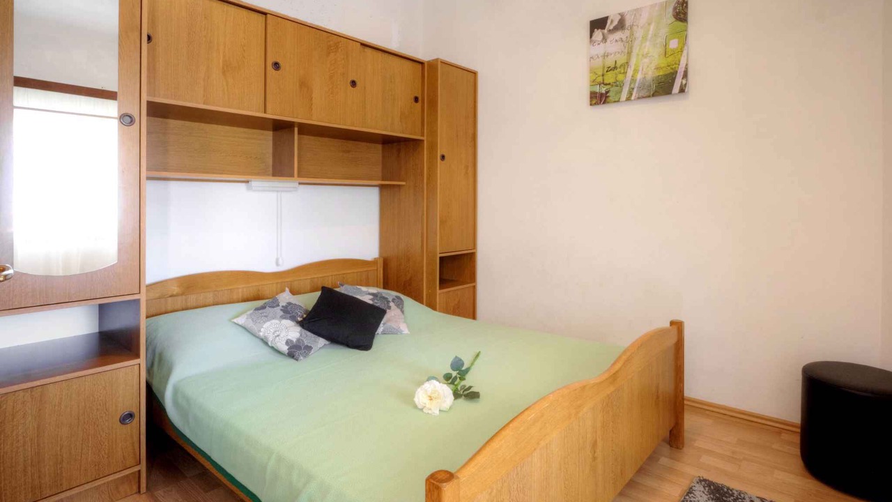 Photo of Bedroom in Baska