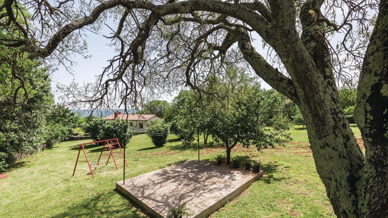 Photo of Outdoor in Topid