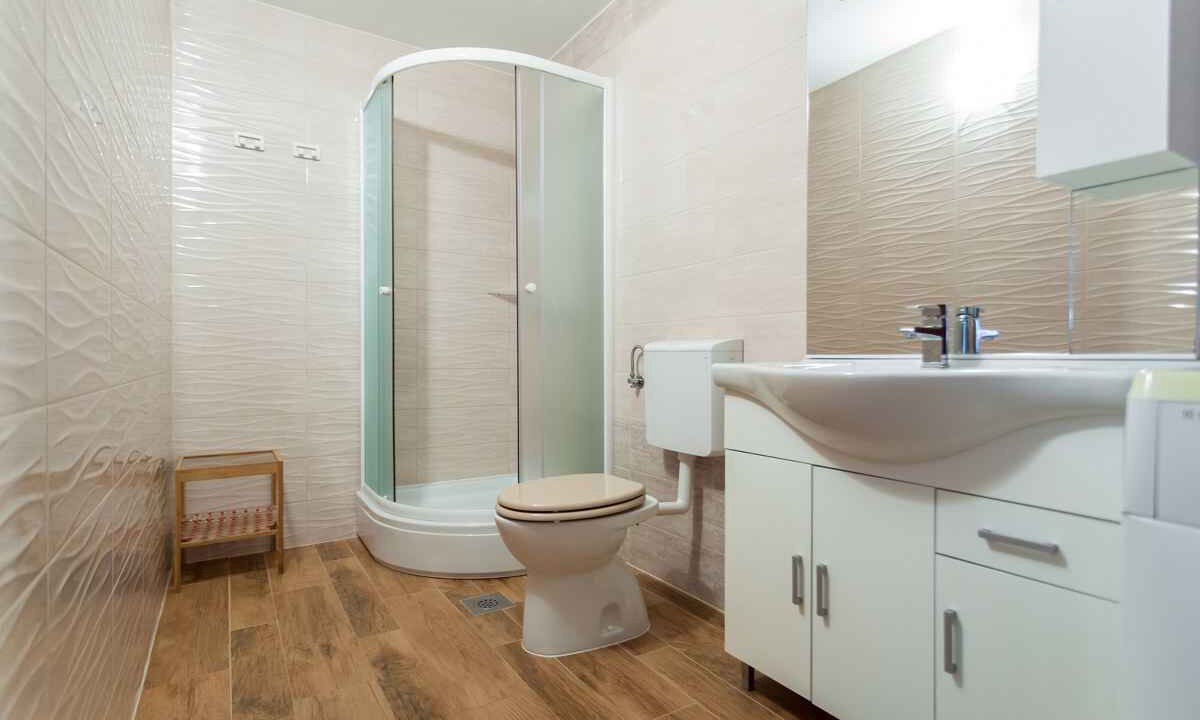 Photo of Bathroom in Porat