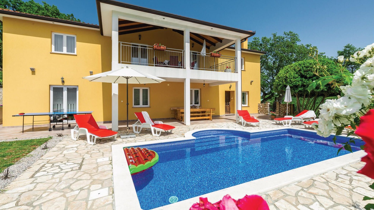 Photo of Outdoor in Rogocana