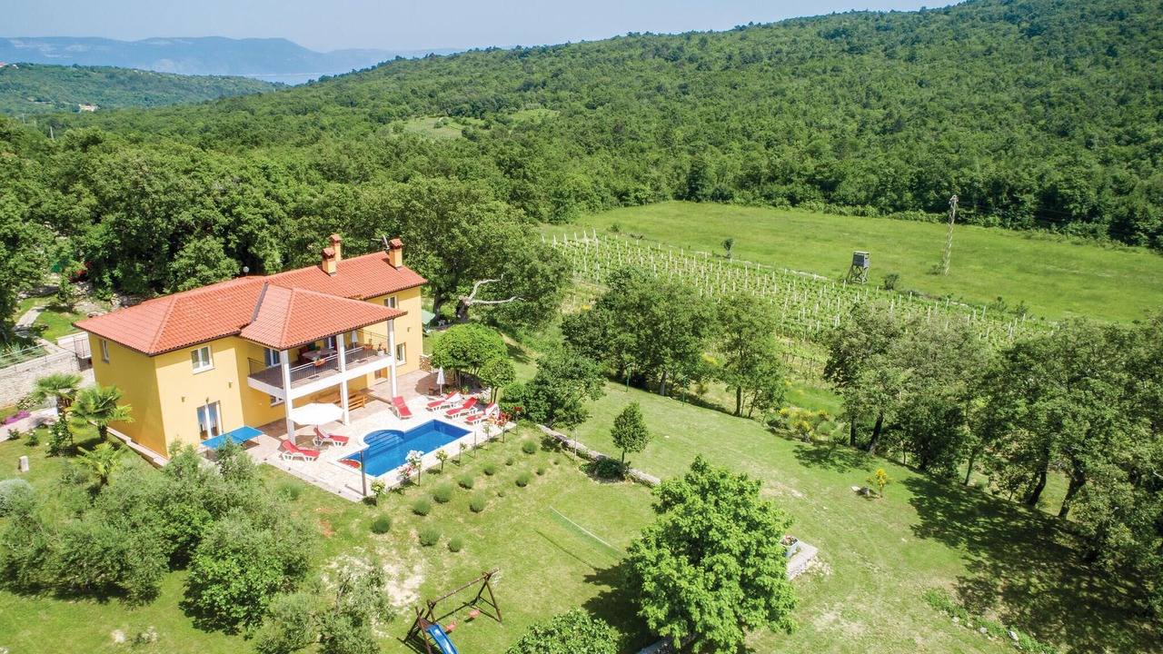Photo of Outdoor in Rogocana
