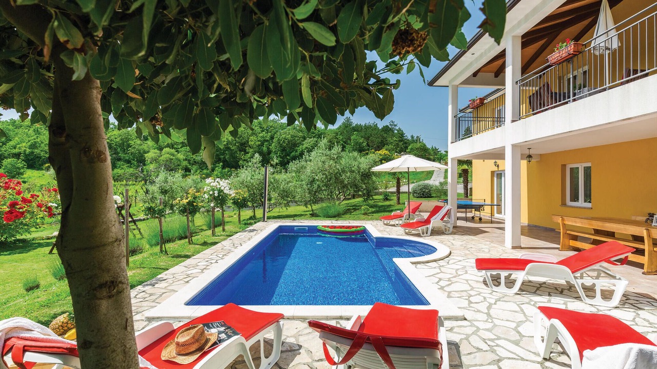 Photo of Outdoor in Rogocana