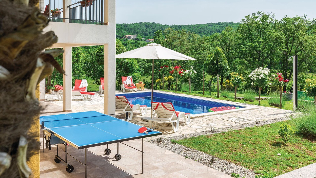 Photo of Outdoor in Rogocana
