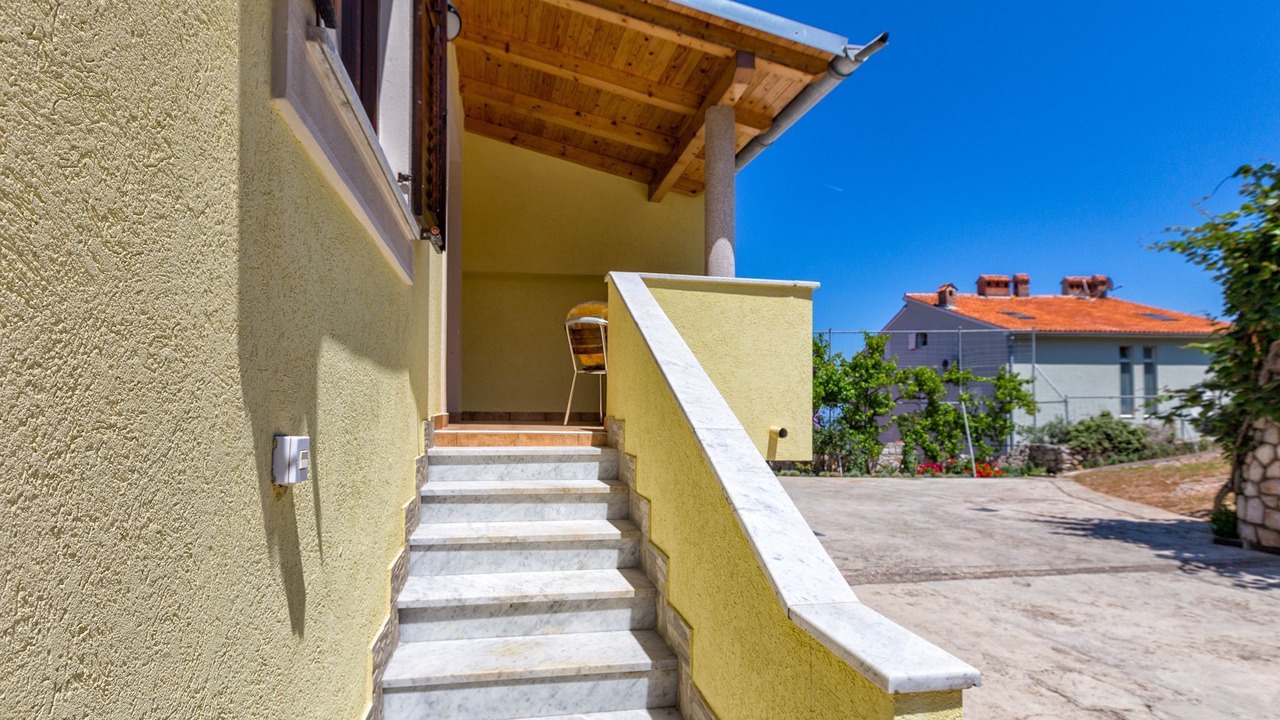 Photo of Outdoor in Cove Murtar