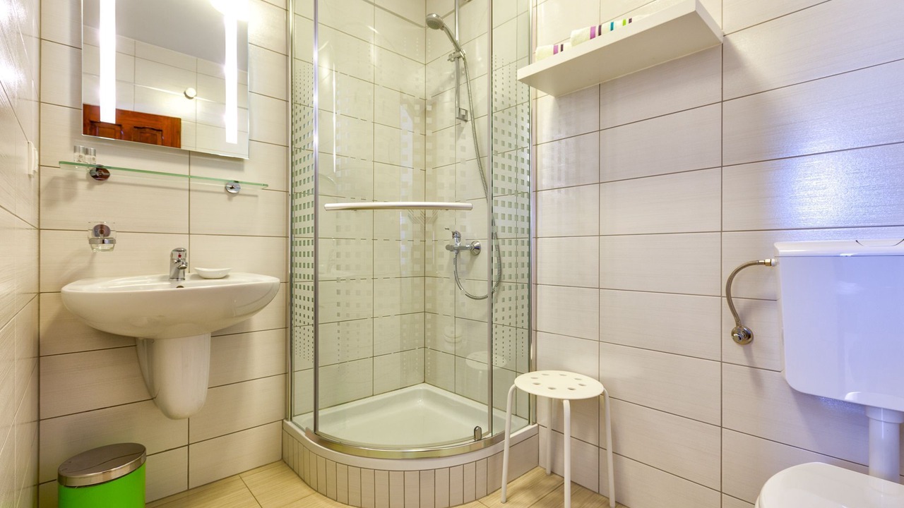 Photo of Bathroom in Cove Murtar