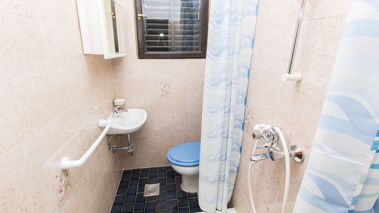 Photo of Bathroom in Rtina