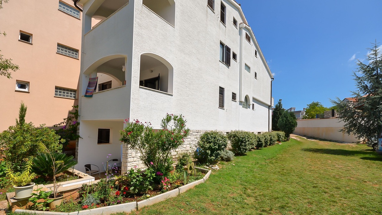 Photo of Outdoor in Stinjan