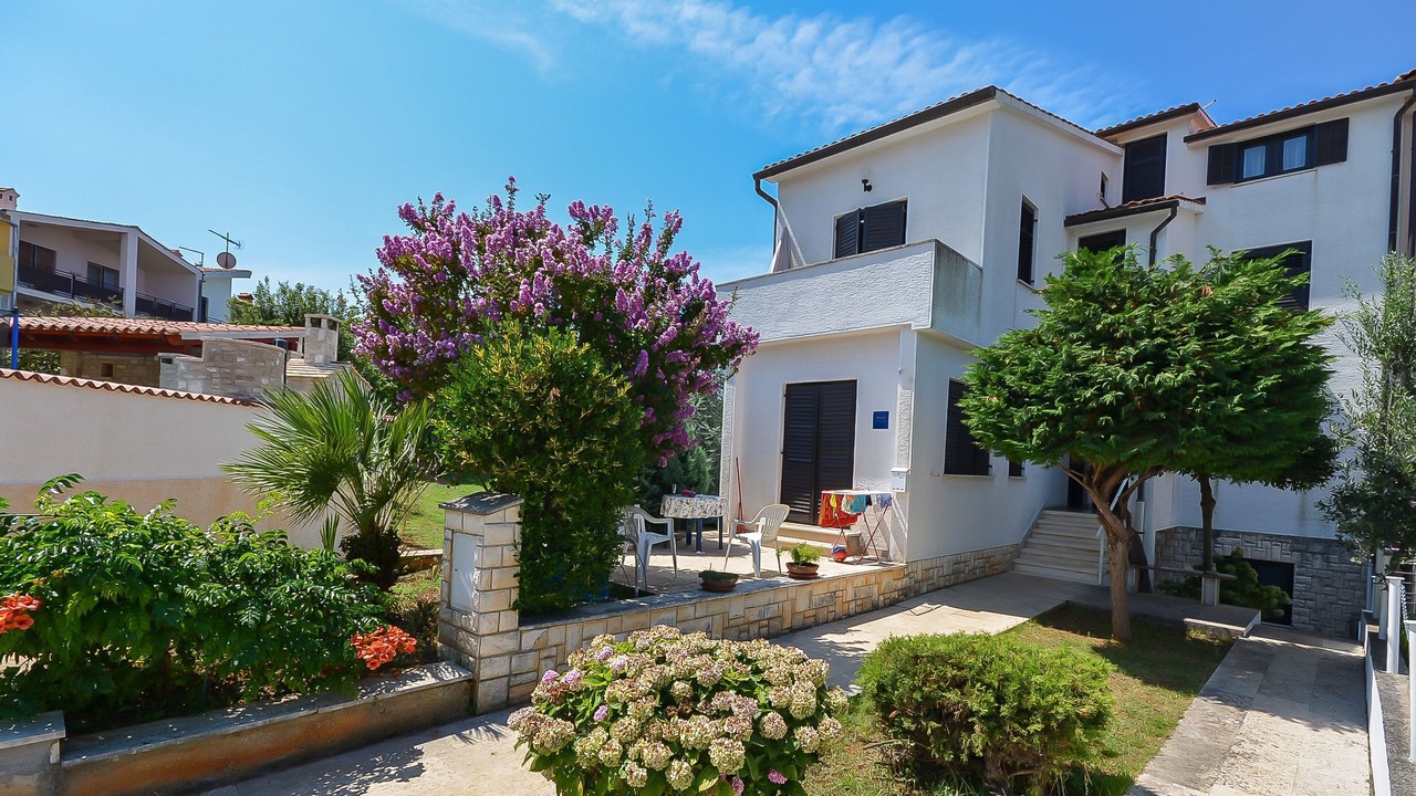 Photo of Outdoor in Stinjan
