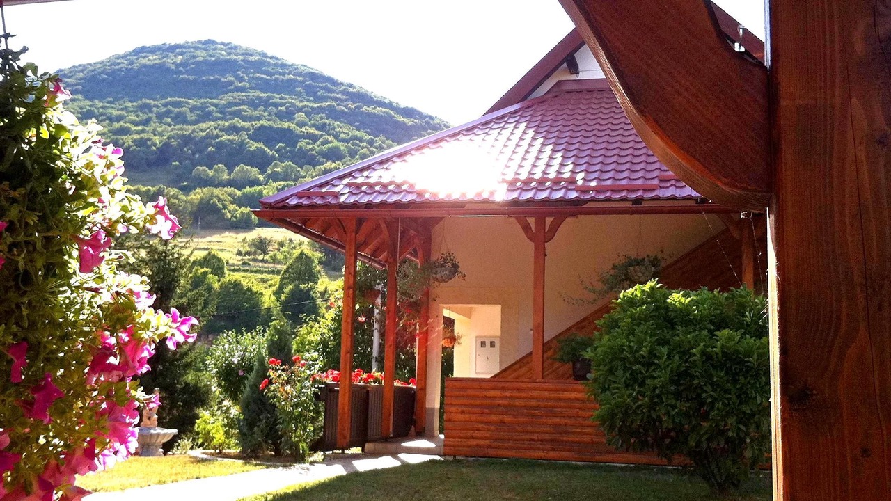Photo of Outdoor in Catrnja