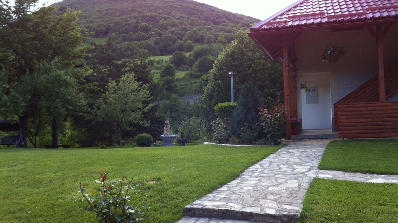 Photo of Outdoor in Catrnja