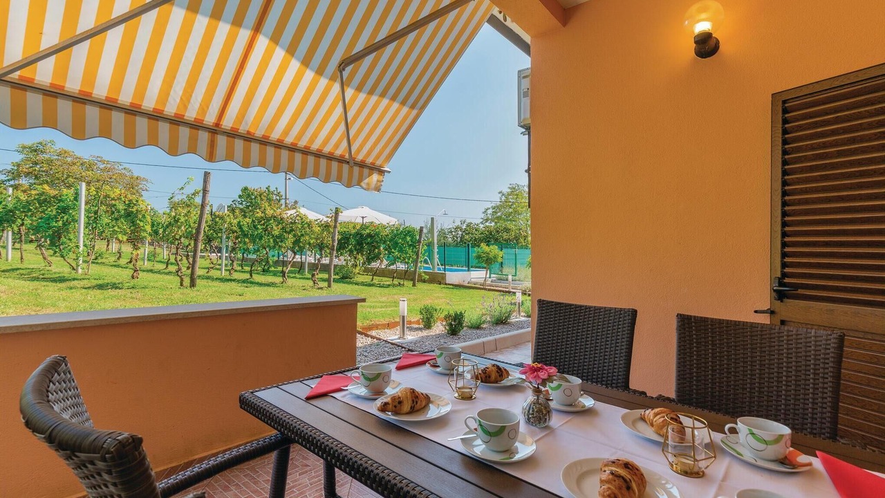 Photo of Outdoor in Topid