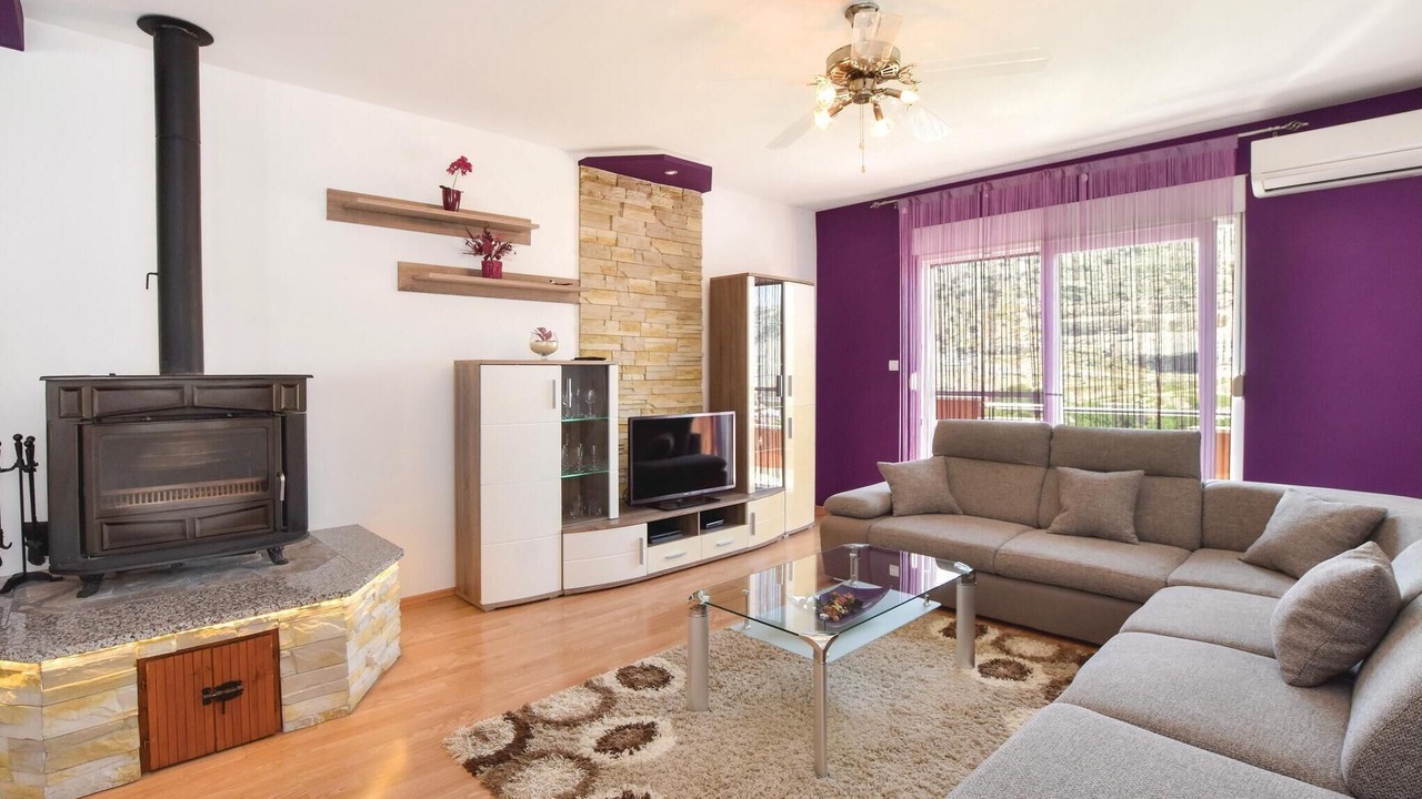 Photo of Bedroom in Srinjine
