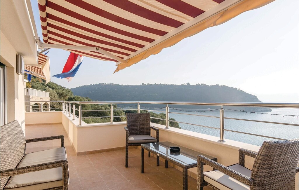 Photo of Patio Balcony in Duba