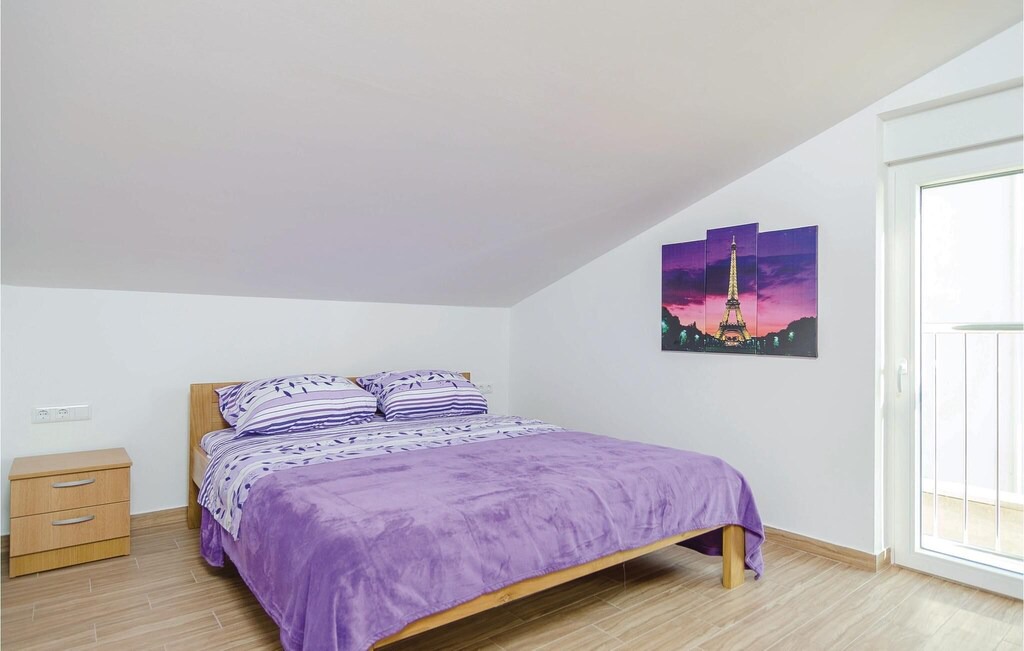 Photo of Bedroom in Duba