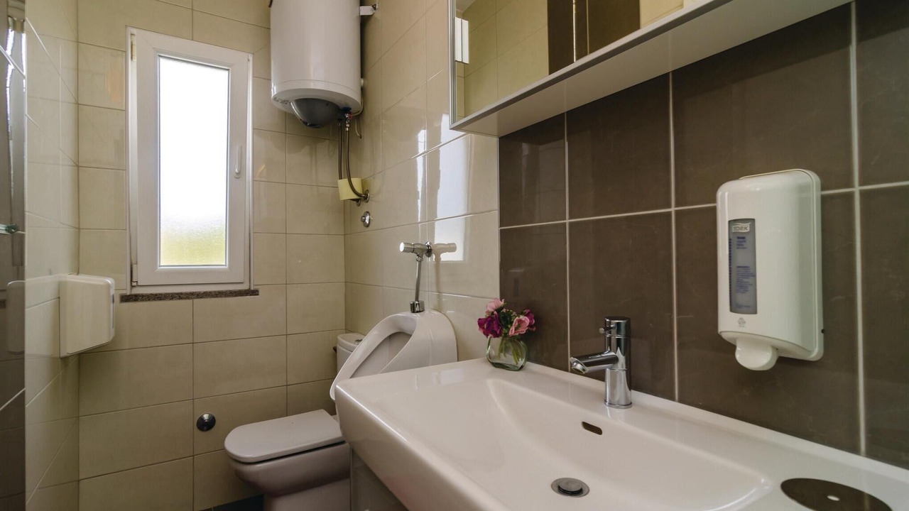 Photo of Bathroom in Blace